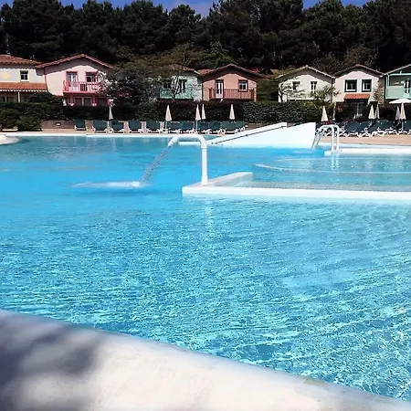 T2 Avec Grande Piscine Chauffee - Ocean Apartment *